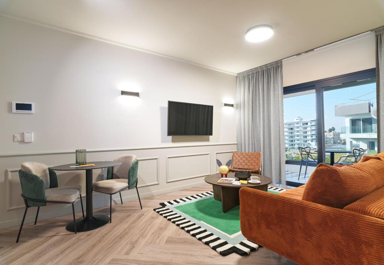Liv The City Suites Adults Only Λάρνακα Εξωτερικό φωτογραφία