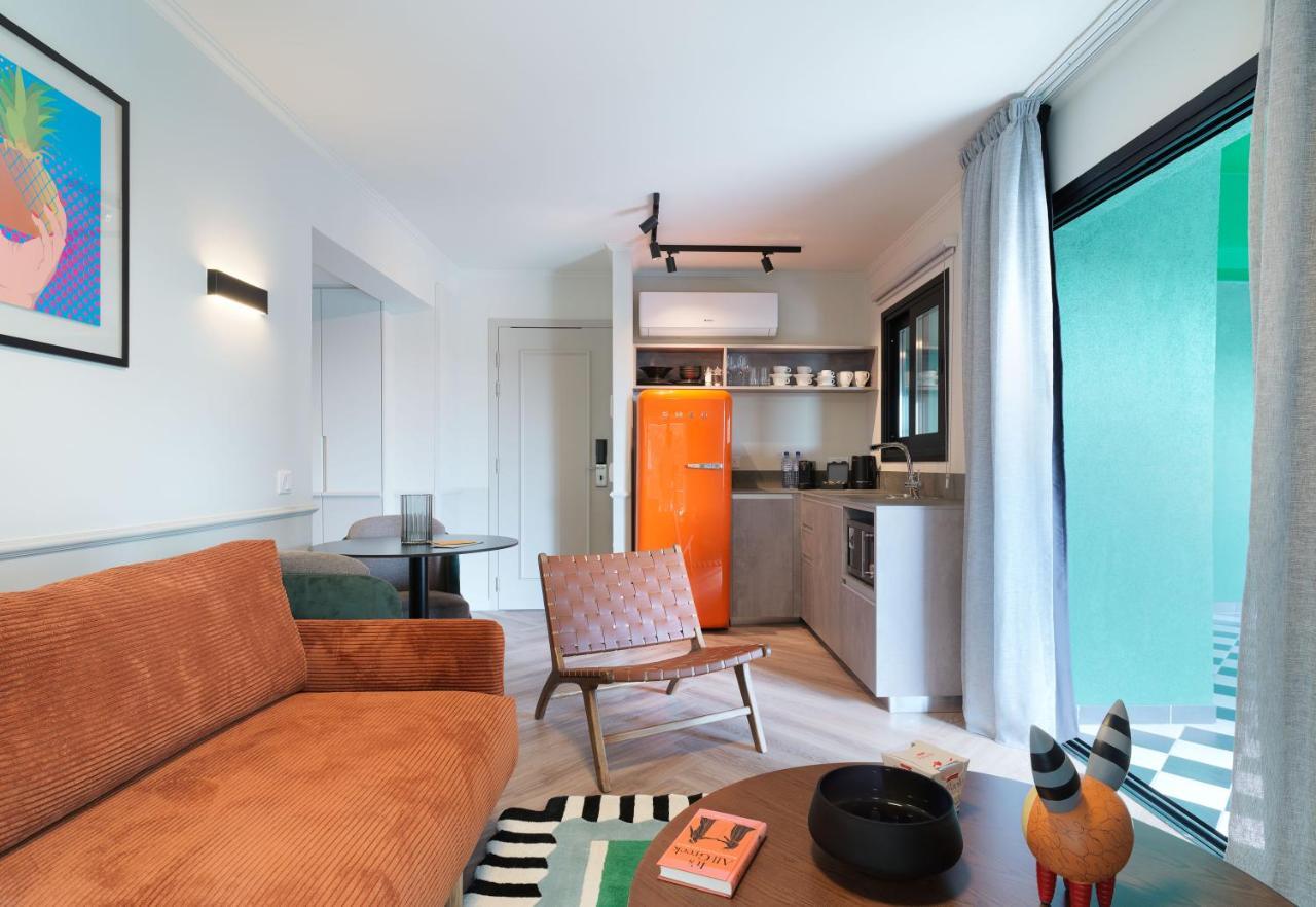 Liv The City Suites Adults Only Λάρνακα Εξωτερικό φωτογραφία