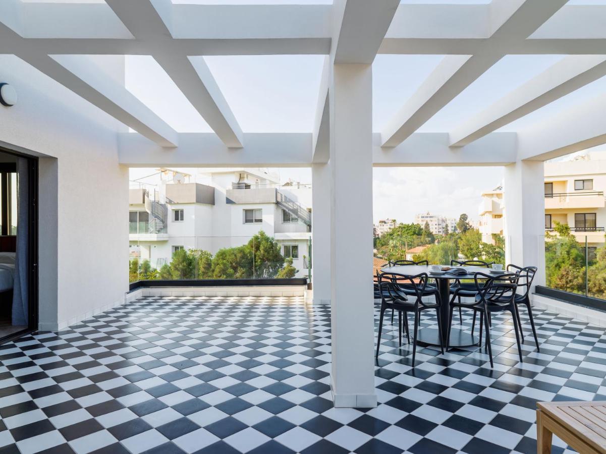 Liv The City Suites Adults Only Λάρνακα Εξωτερικό φωτογραφία