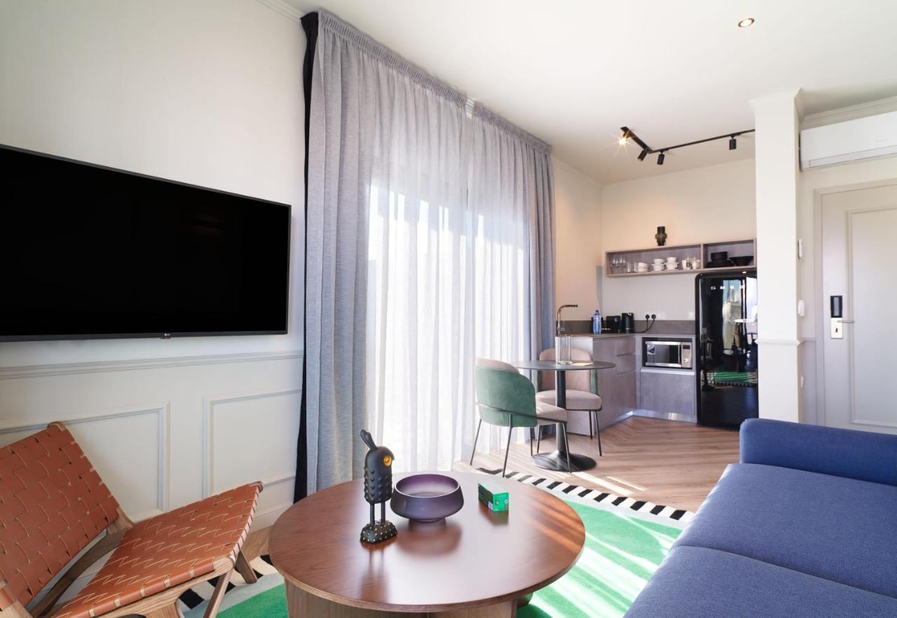 Liv The City Suites Adults Only Λάρνακα Εξωτερικό φωτογραφία