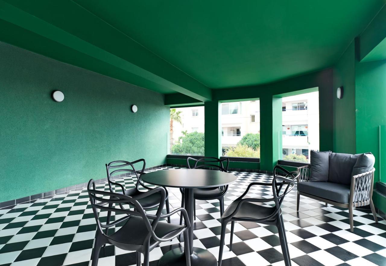 Liv The City Suites Adults Only Λάρνακα Εξωτερικό φωτογραφία