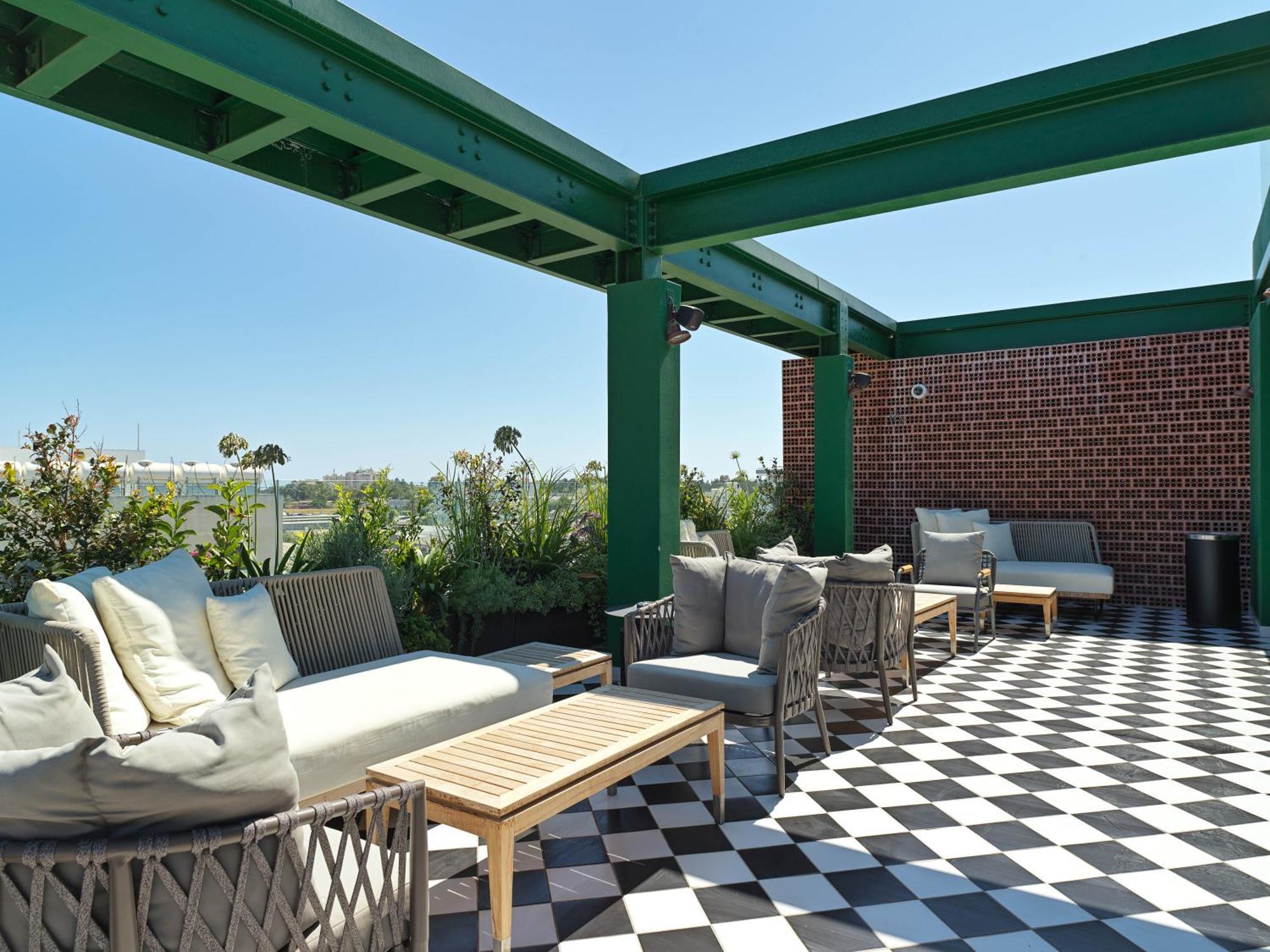 Liv The City Suites Adults Only Λάρνακα Εξωτερικό φωτογραφία
