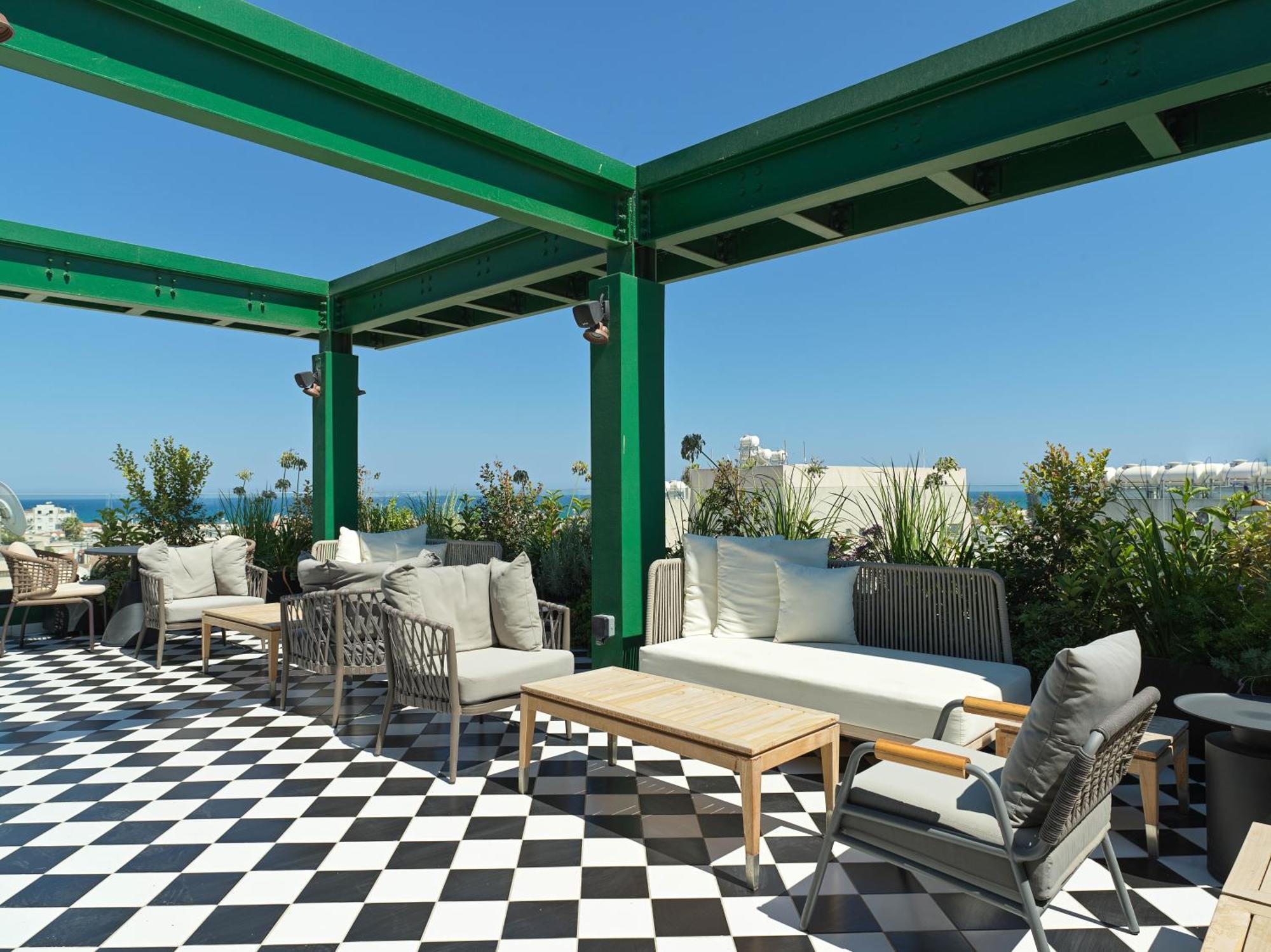 Liv The City Suites Adults Only Λάρνακα Εξωτερικό φωτογραφία